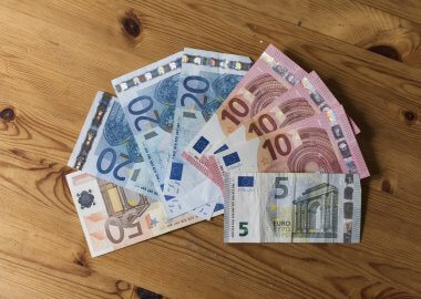 Einmalzahlung 200 Euro für Studierende: Geld muss schnell ausbezahlt werden